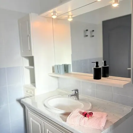 Superbe Maison Avec Piscine Privee Proche سان سيبريان