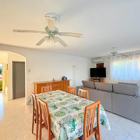 Vakantiehuis Superbe Maison Avec Piscine Privee Proche *